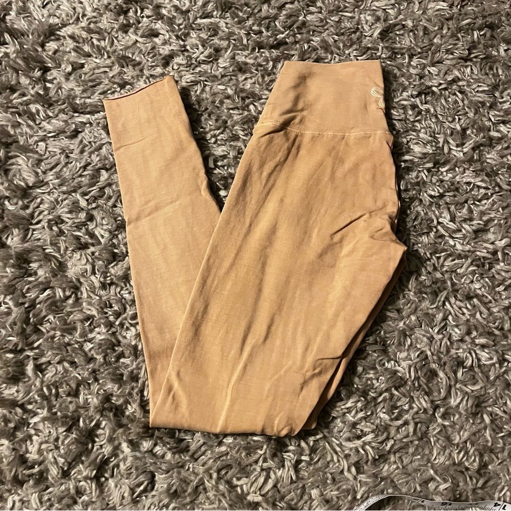 Artizia TNA nude high rise leggings size xxs